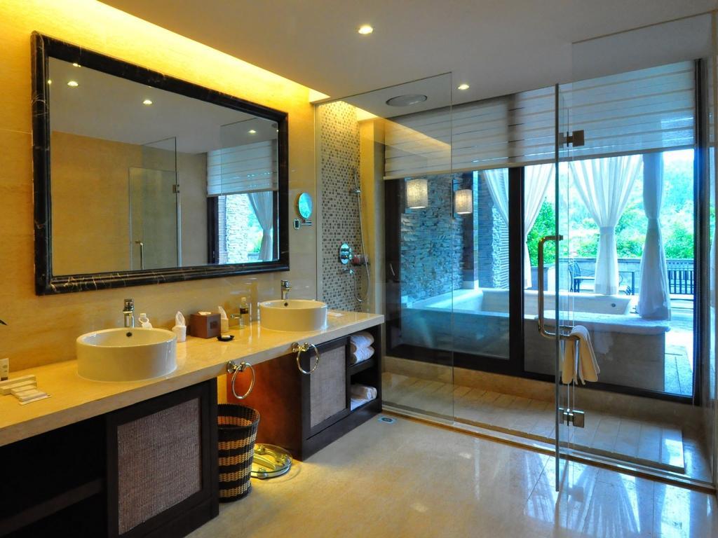 The Tang Hotel Hainan Mount Qixian Baoting Kamer foto